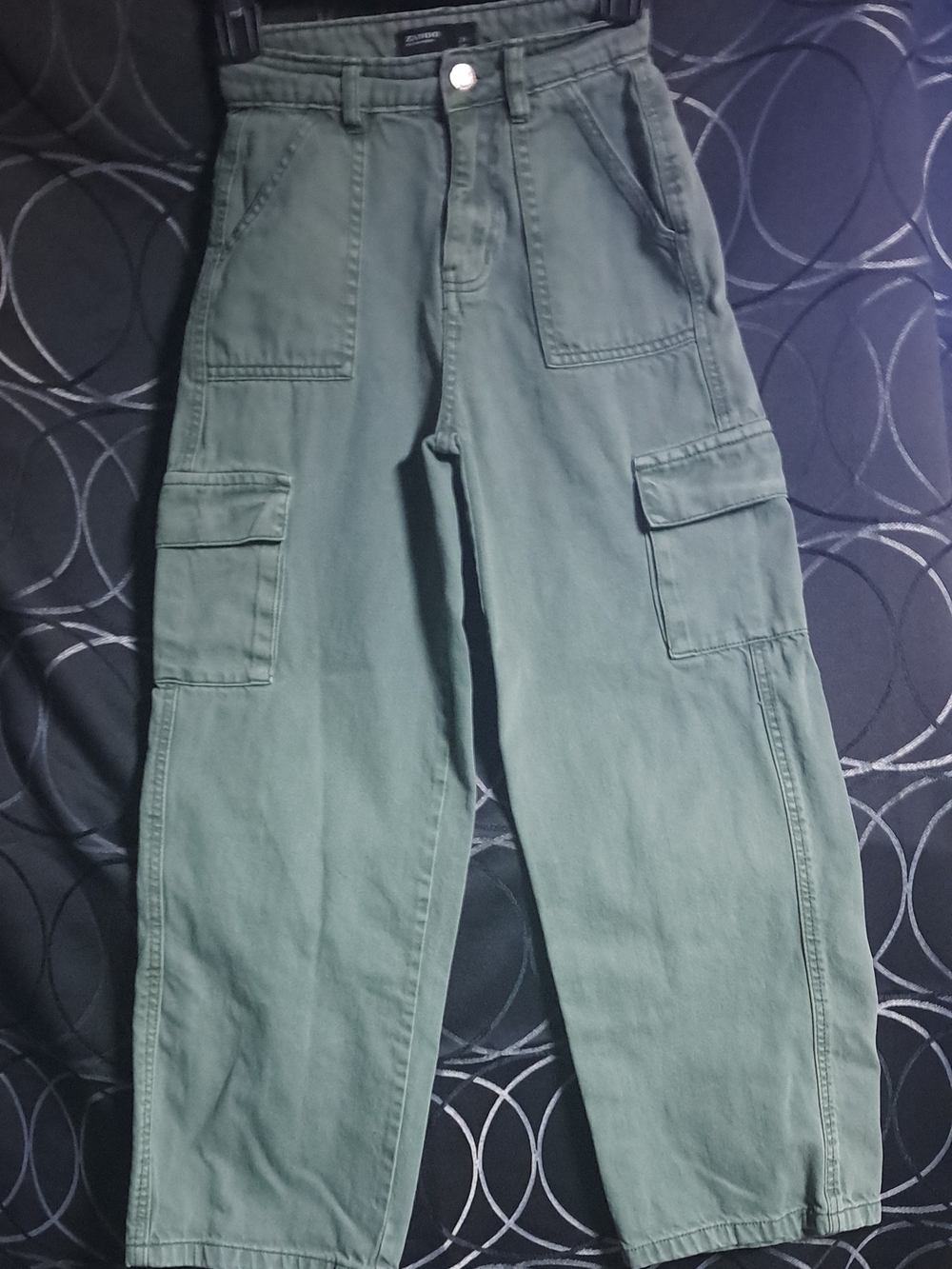 Wide Leg Cargo Pants in Olive Green - Women
